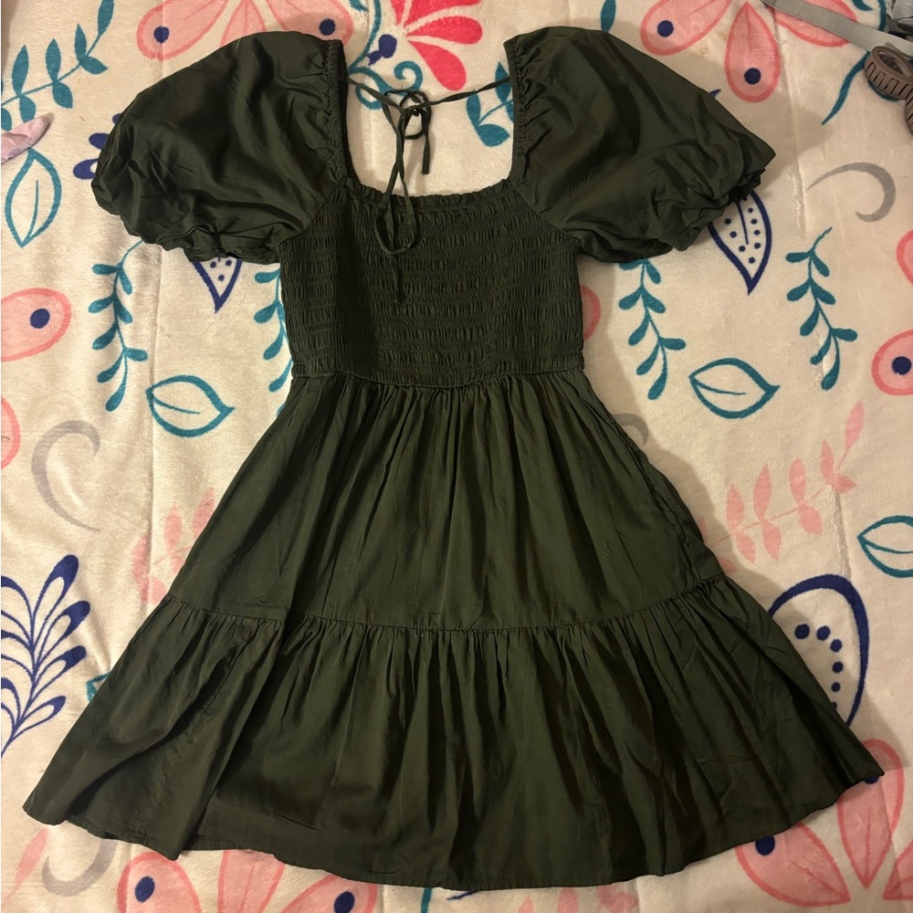 Gap mini babydoll puff sleeve dress in olive green